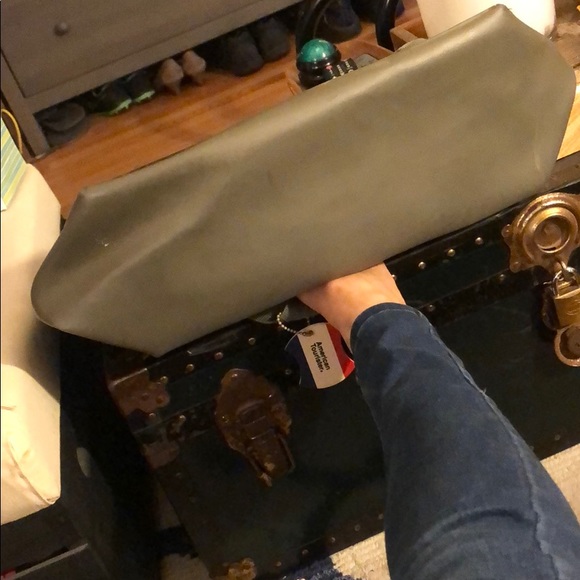 Sweet vintage gray American Tourister travel tote - Picture 13 of 13